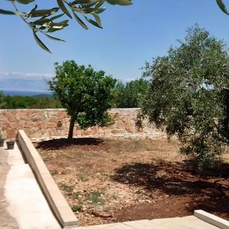 Mediteranski Raj Na Otoku Sestrunju