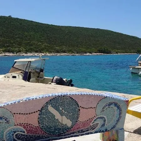 Mediteranski Raj Na Otoku Sestrunju