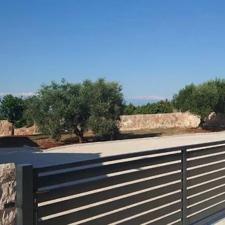 Mediteranski Raj Na Otoku Sestrunju Дом отдыха *