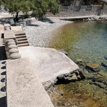 Mediteranski Raj Na Otoku Sestrunju *